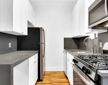 226 East 25th Street - Photo Thumbnail 1