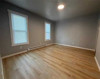 2812 Lanpark St - Photo Thumbnail 4