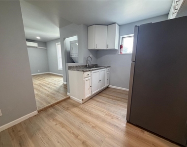 2812 Lanpark St - Photo Thumbnail 8