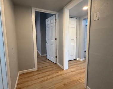 2812 Lanpark St - Photo Thumbnail 1