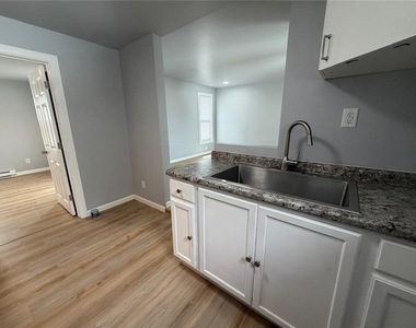 2812 Lanpark St - Photo Thumbnail 6