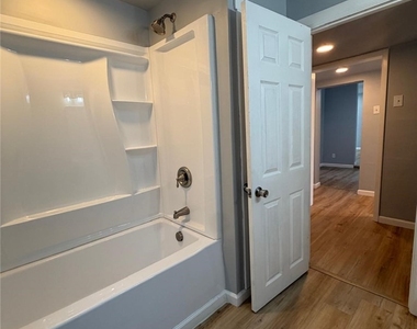 2812 Lanpark St - Photo Thumbnail 11