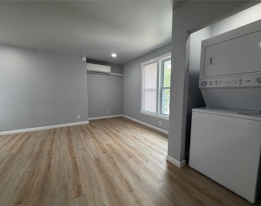 2812 Lanpark St - Photo Thumbnail 15