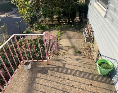 725 Clarissa St - Photo Thumbnail 4