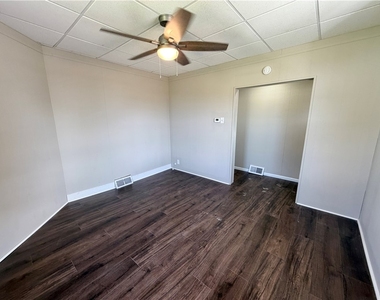 1305 Grimes St - Photo Thumbnail 4