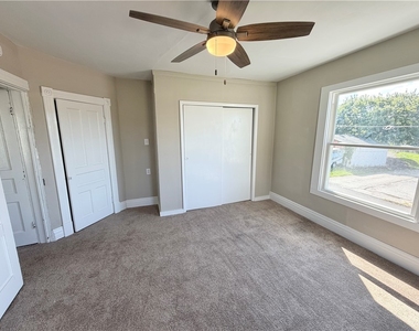 1305 Grimes St - Photo Thumbnail 12