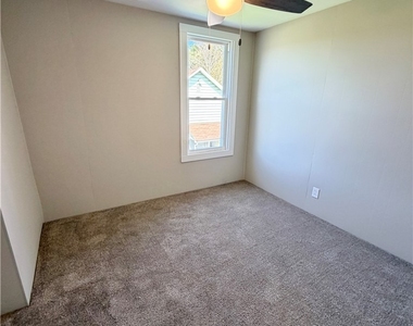 1305 Grimes St - Photo Thumbnail 15
