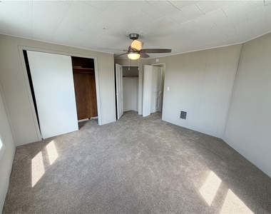 1303 Grimes St - Photo Thumbnail 12
