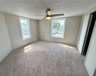 1303 Grimes St - Photo Thumbnail 10