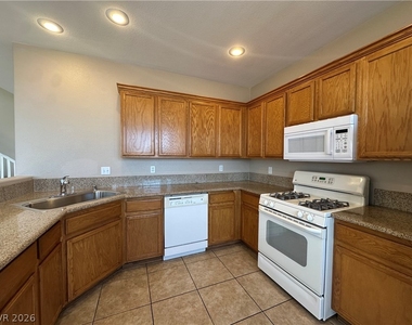 692 Cocoplum Court - Photo Thumbnail 3