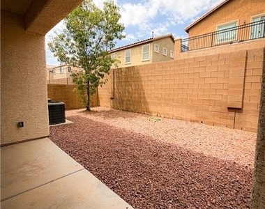 9031 Spring Star Court - Photo Thumbnail 12