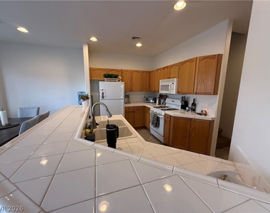 206 Heiple Court - Photo Thumbnail 18