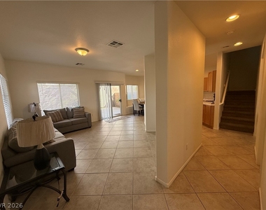 206 Heiple Court - Photo Thumbnail 7