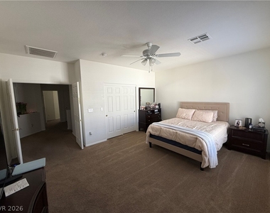 206 Heiple Court - Photo Thumbnail 8
