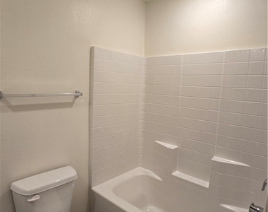 4857 Orchid Ridge Avenue - Photo Thumbnail 10