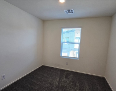 4857 Orchid Ridge Avenue - Photo Thumbnail 6