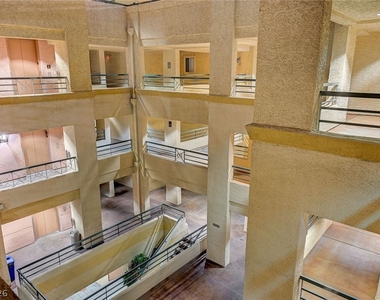 270 Flamingo Road - Photo Thumbnail 30