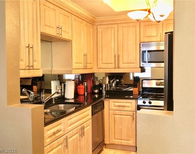 270 Flamingo Road - Photo Thumbnail 7