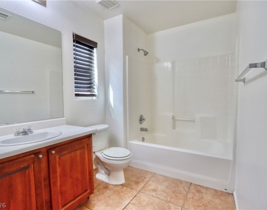 3411 Amethyst Glen Court - Photo Thumbnail 9