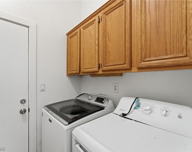 3872 Crest Horn Dr Drive - Photo Thumbnail 9