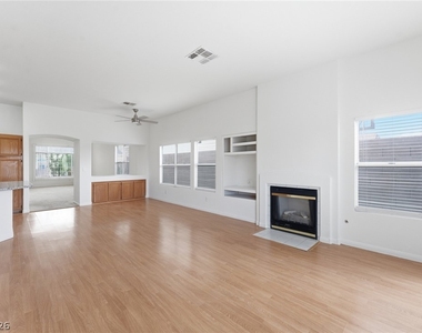 3872 Crest Horn Dr Drive - Photo Thumbnail 8