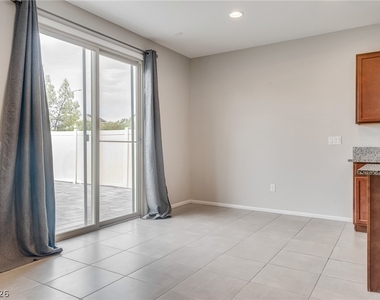 126 Pivot Avenue - Photo Thumbnail 5
