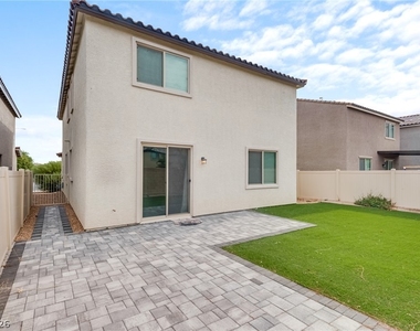 126 Pivot Avenue - Photo Thumbnail 3