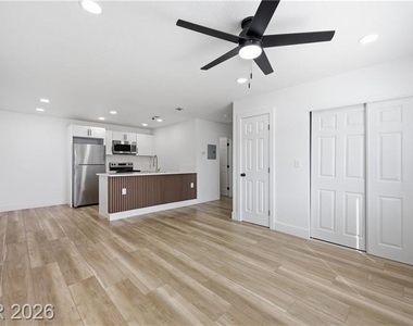 488 Albert Avenue - Photo Thumbnail 5