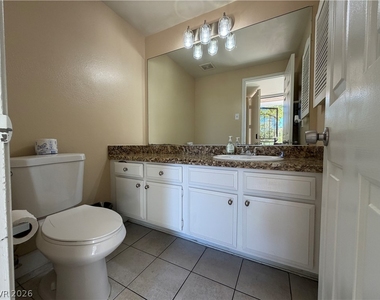 570 Willow Green Drive - Photo Thumbnail 4