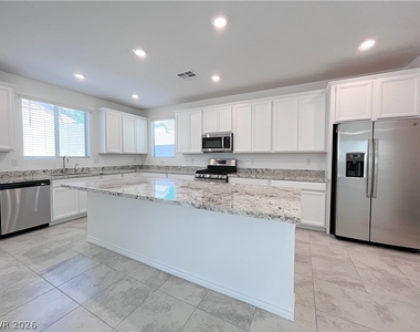 6498 Bayley Springs Avenue - Photo Thumbnail 5