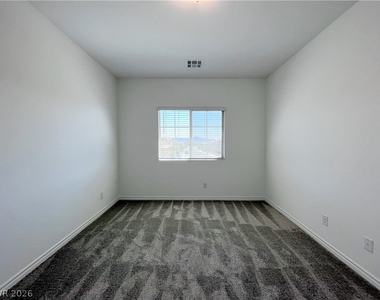6498 Bayley Springs Avenue - Photo Thumbnail 19