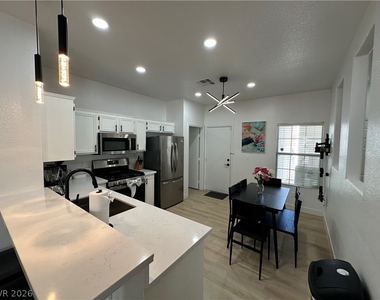 9825 Garamound Avenue - Photo Thumbnail 3