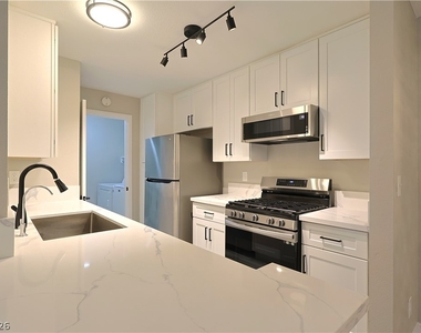 2200 S Fort Apache Road - Photo Thumbnail 6