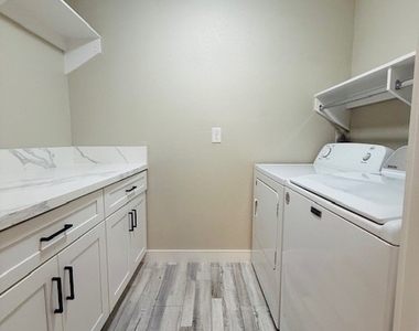 2200 S Fort Apache Road - Photo Thumbnail 22