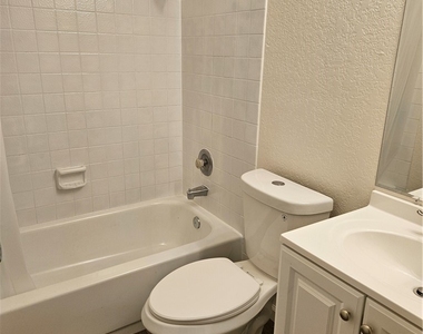 4581 Macher Way - Photo Thumbnail 7