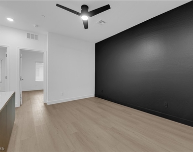 600 N Carriage Hill Drive - Photo Thumbnail 33