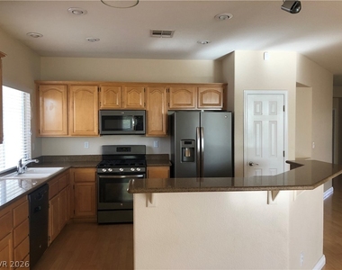 1012 Royal Birch Lane - Photo Thumbnail 5