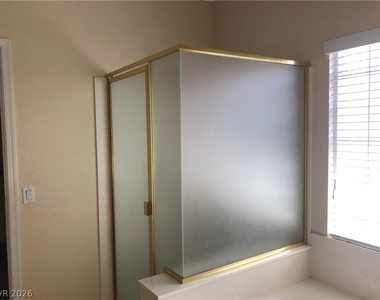 1012 Royal Birch Lane - Photo Thumbnail 13