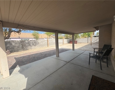 5033 Vista Del Rancho Way - Photo Thumbnail 12