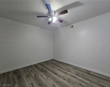 2742 Alicialynn Way - Photo Thumbnail 15