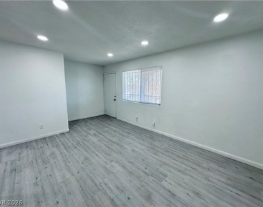 4225 Stewart Avenue - Photo Thumbnail 3