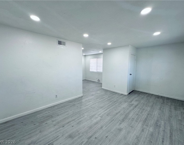 4225 Stewart Avenue - Photo Thumbnail 2