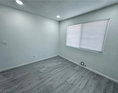 4225 Stewart Avenue - Photo Thumbnail 4