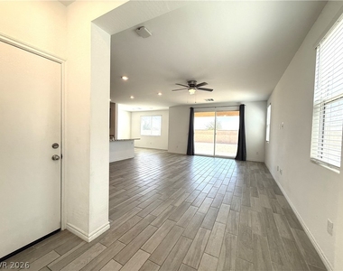9980 Perth Court - Photo Thumbnail 3