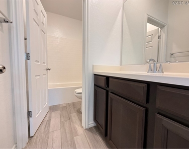 9980 Perth Court - Photo Thumbnail 25