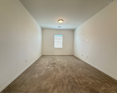 9980 Perth Court - Photo Thumbnail 14