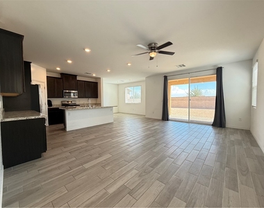 9980 Perth Court - Photo Thumbnail 4