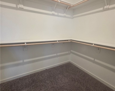 176 Vanhoy Avenue - Photo Thumbnail 19