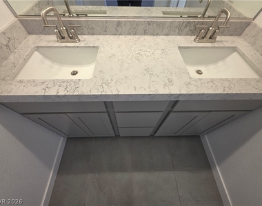 176 Vanhoy Avenue - Photo Thumbnail 22