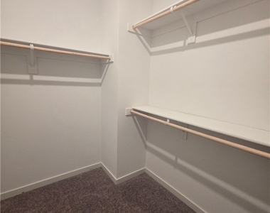 176 Vanhoy Avenue - Photo Thumbnail 20